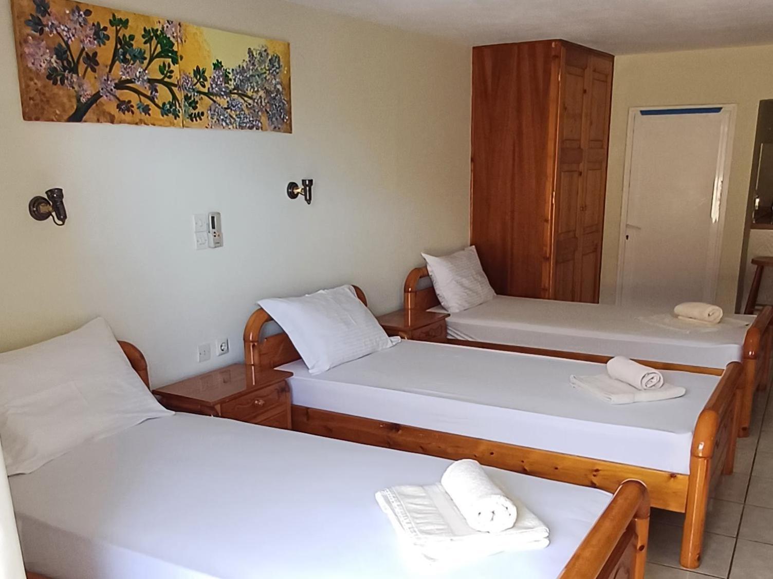 Flora Studios Corfu - Adults Only Benitses  Luaran gambar