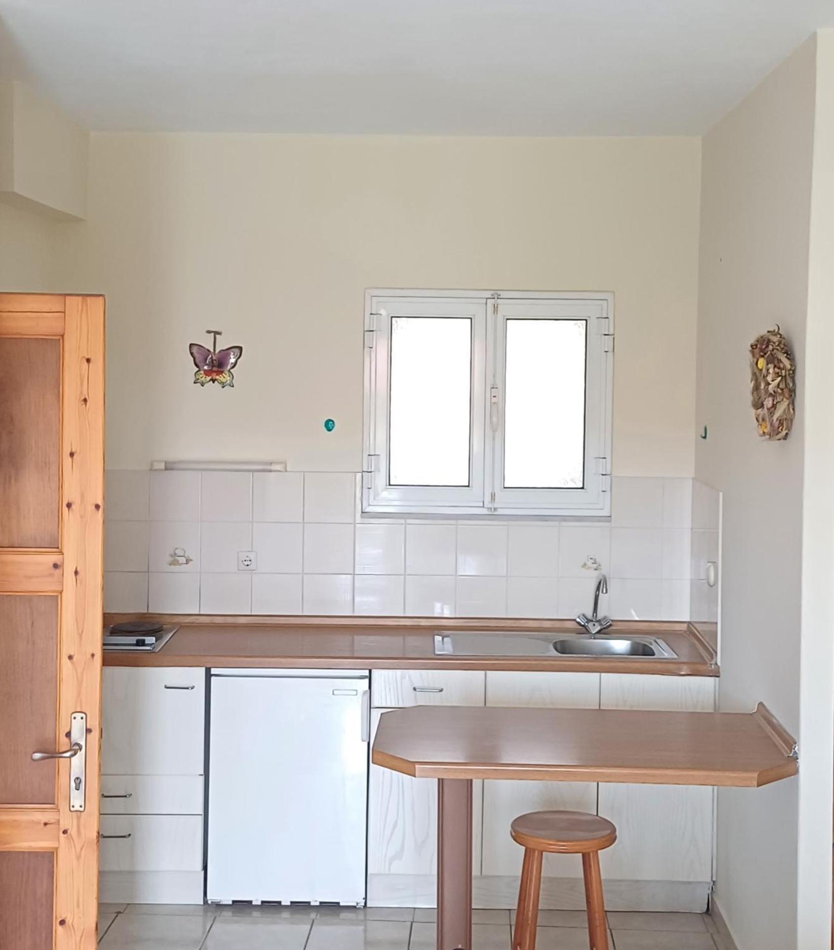 Flora Studios Corfu - Adults Only Benitses  Luaran gambar